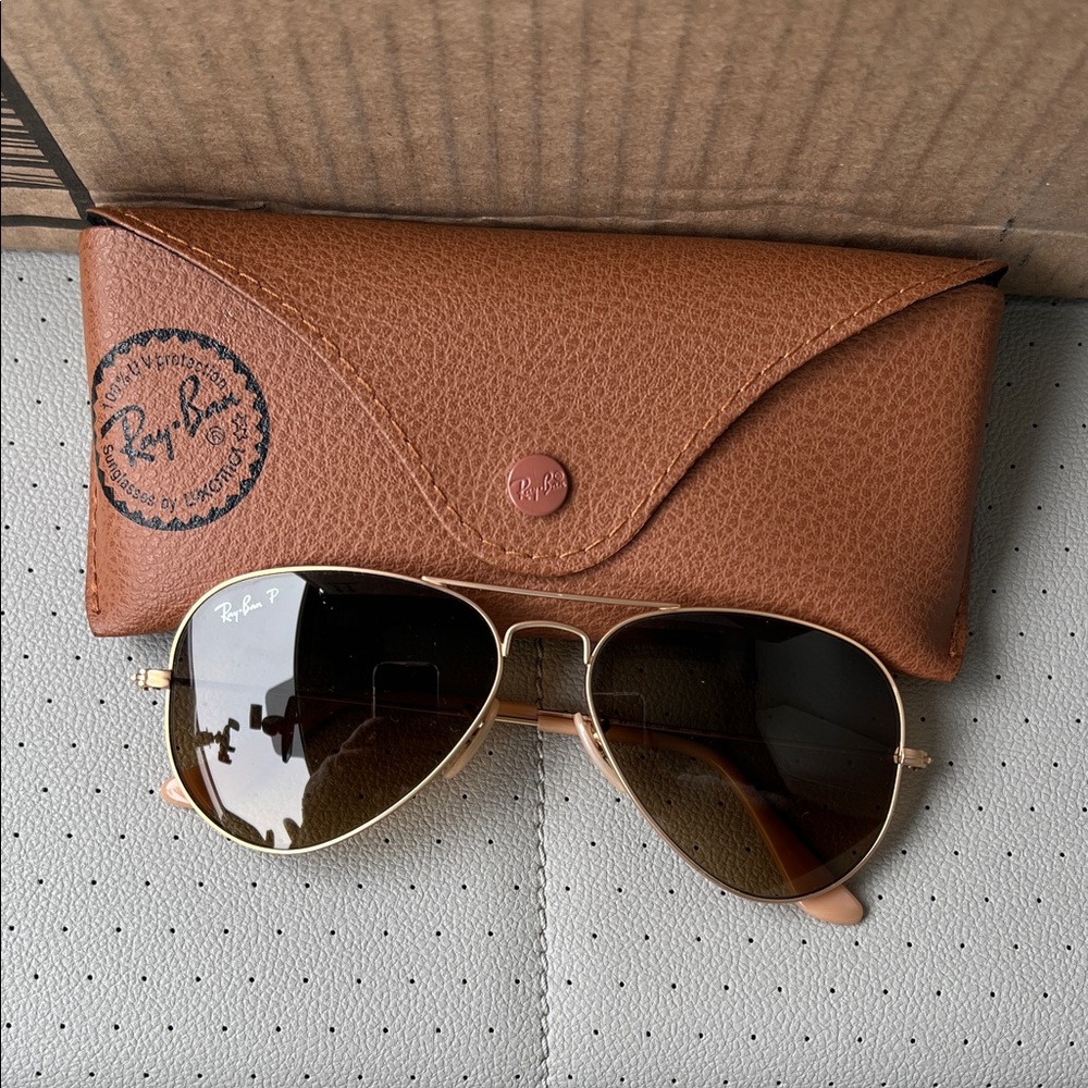 Ray-Ban aviator polarized sunglasses